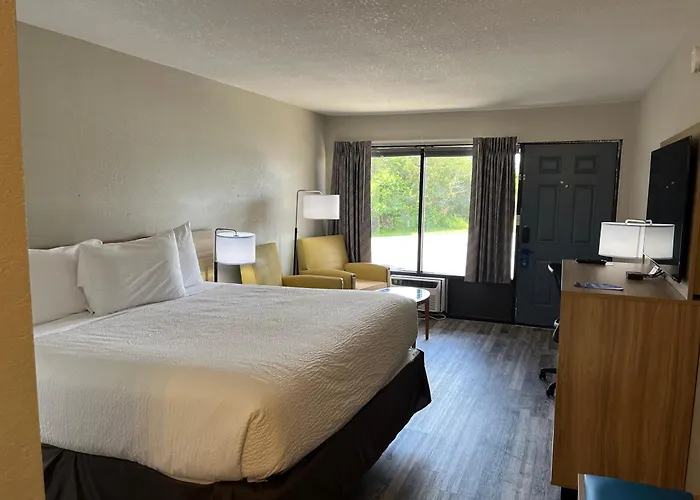 Days Inn By Wyndham Branson Ozarks