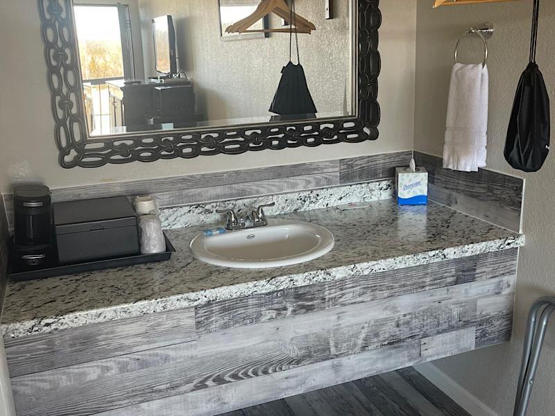 Days By Wyndham Ozarks Hotel Branson